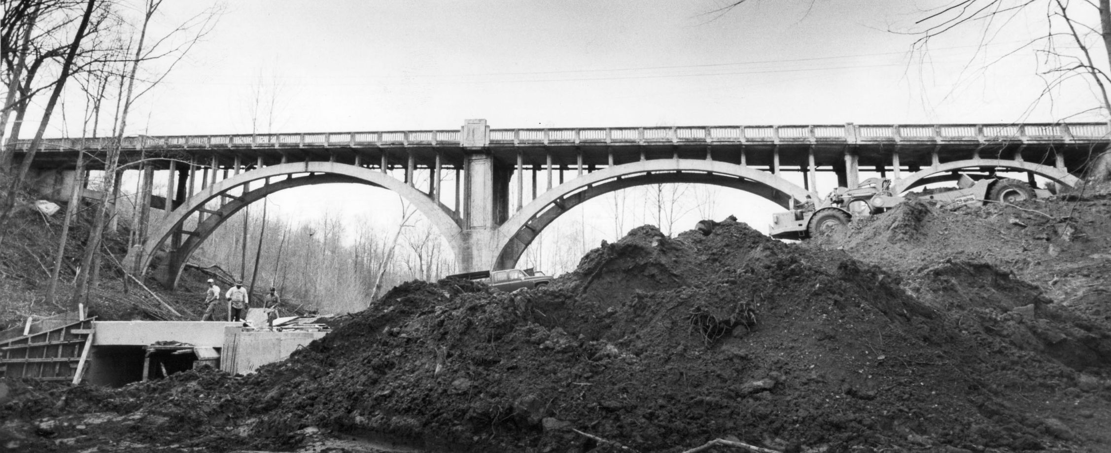 1985-03-13 VES bridge